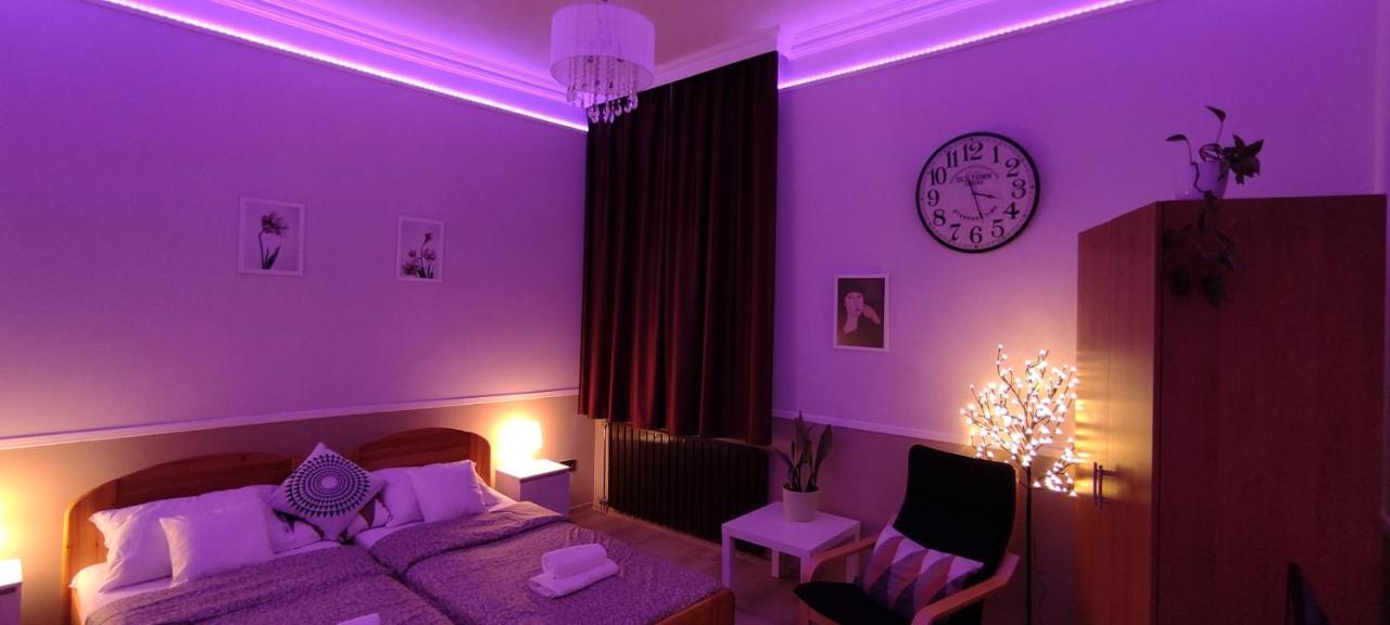Center Apartman Seghedin Exterior foto